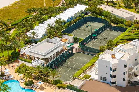 100 S Pointe Drive Miami Beach FL 33139