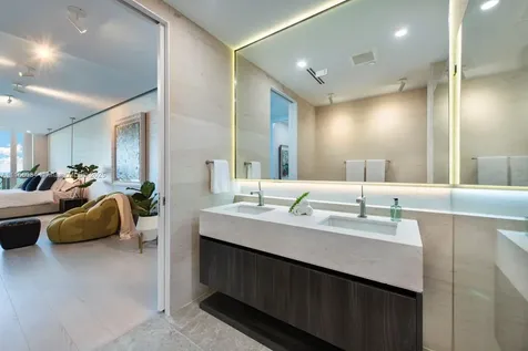 100 S Pointe Drive Miami Beach FL 33139