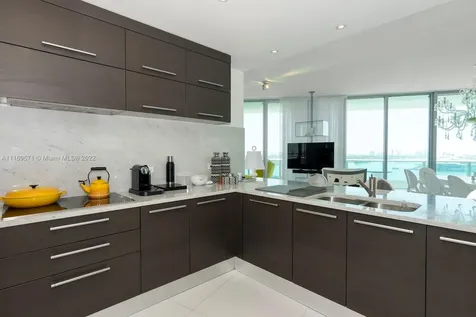 900 Biscayne Boulevard Miami FL 33132