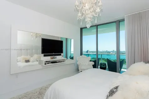 900 Biscayne Boulevard Miami FL 33132
