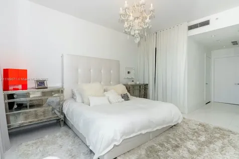 900 Biscayne Boulevard Miami FL 33132