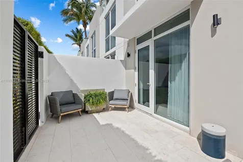 401 N Birch Road Fort Lauderdale FL 33304