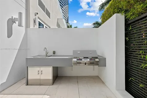 401 N Birch Road Fort Lauderdale FL 33304
