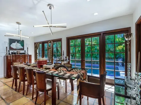 365 Harbor Court Key Biscayne FL 33149
