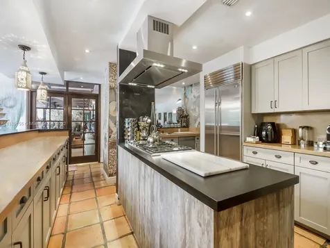 365 Harbor Court Key Biscayne FL 33149