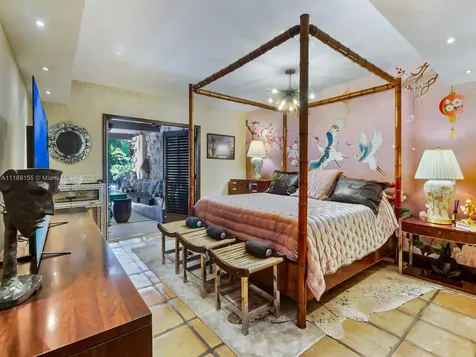 365 Harbor Court Key Biscayne FL 33149