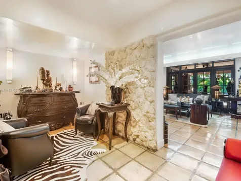 365 Harbor Court Key Biscayne FL 33149