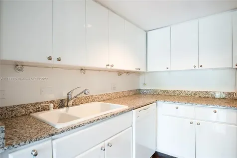 227 Michigan Avenue Miami Beach FL 33139