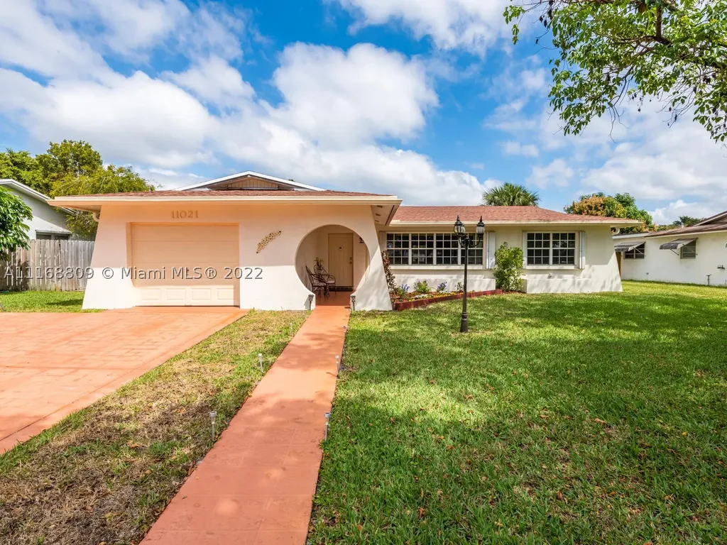 11021 Taft Street Pembroke Pines FL 33026