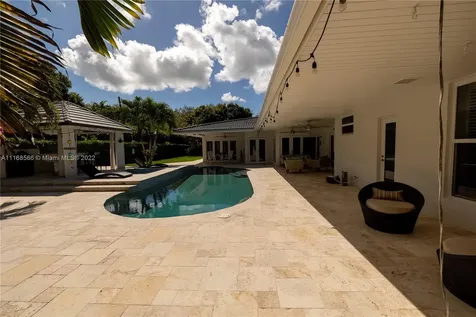 9855 SW 89th Court Miami FL 33176