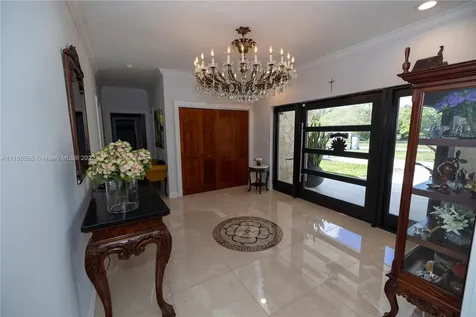 9855 SW 89th Court Miami FL 33176