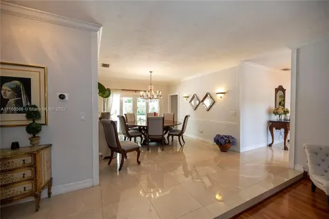 9855 SW 89th Court Miami FL 33176