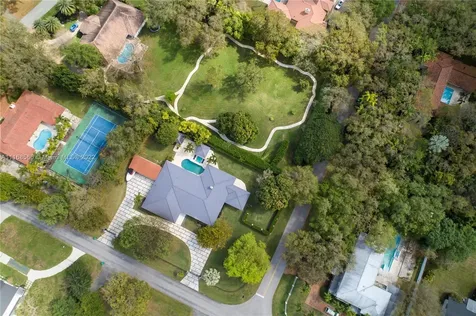 9855 SW 89th Court Miami FL 33176
