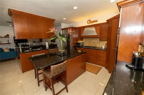 9855 SW 89th Court Miami FL 33176