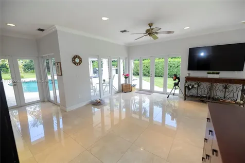 9855 SW 89th Court Miami FL 33176