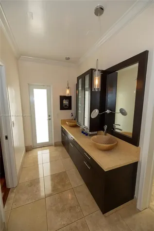 9855 SW 89th Court Miami FL 33176