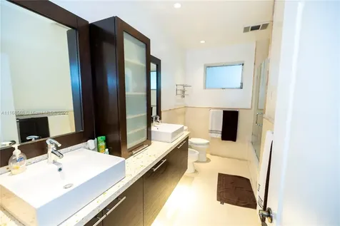 9855 SW 89th Court Miami FL 33176