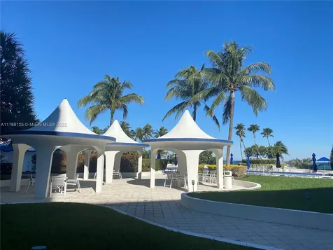 5161 Collins Avenue Miami Beach FL 33140