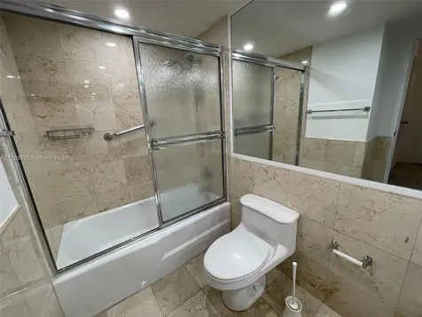 5161 Collins Avenue Miami Beach FL 33140