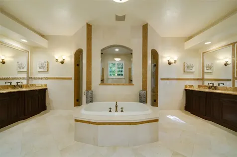 8560 SW 52nd Avenue Miami FL 33143