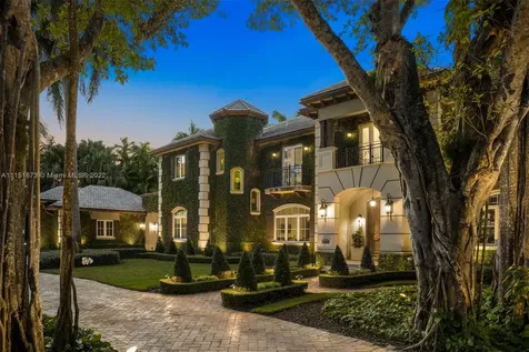 8560 SW 52nd Avenue Miami FL 33143