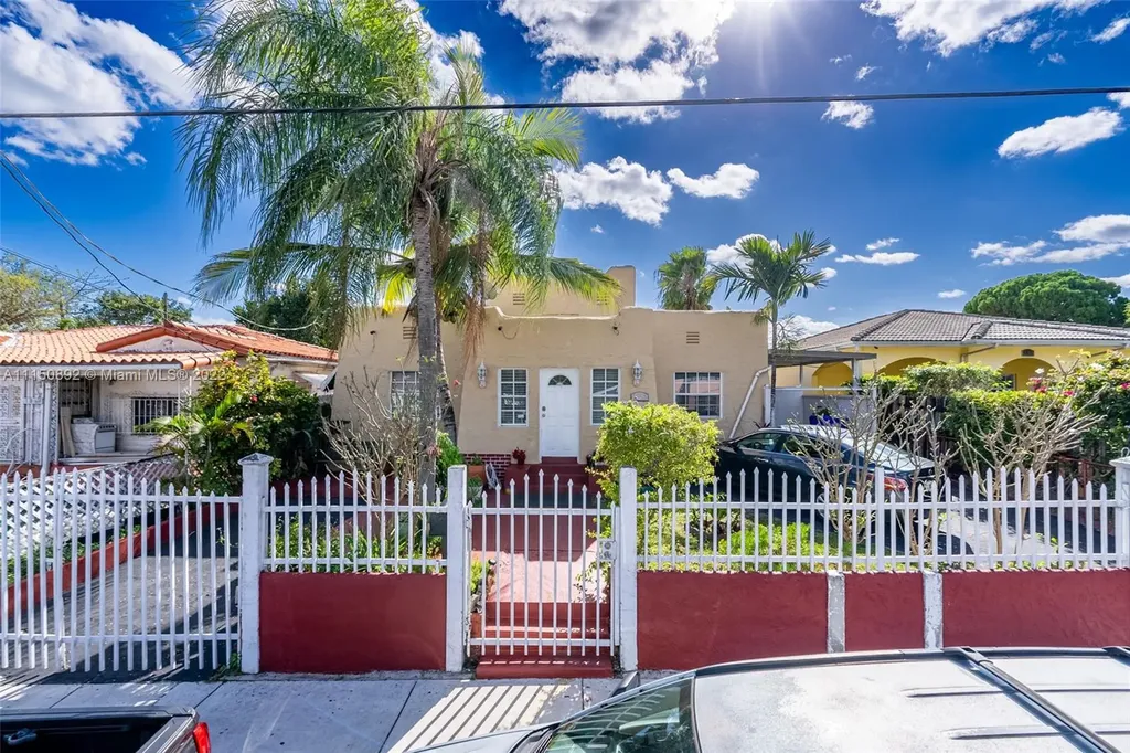 1866 NW 4th Street Miami FL 33125