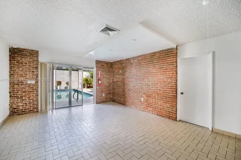 85 W Shoredr Miami FL 33133