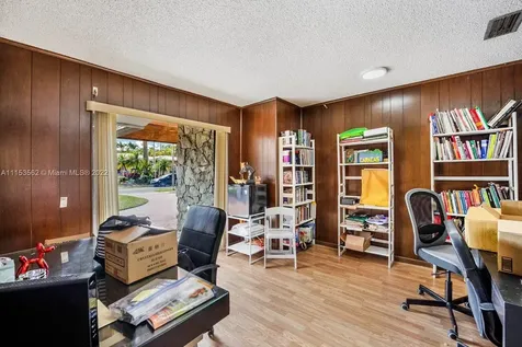 85 W Shoredr Miami FL 33133
