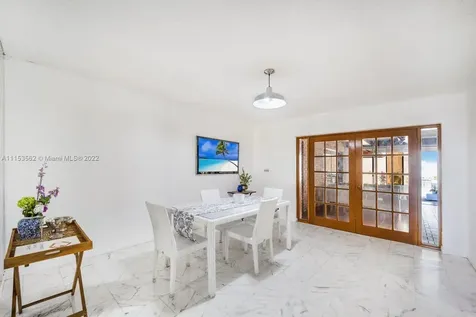 85 W Shoredr Miami FL 33133