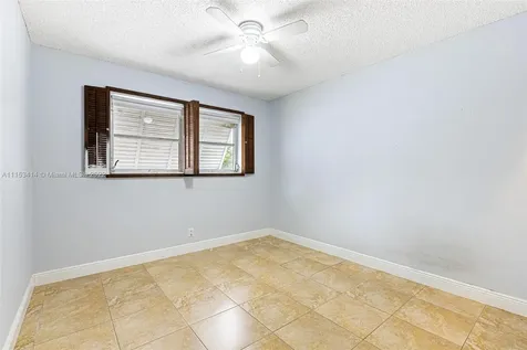 7937 Camino Circle Miami FL 33143