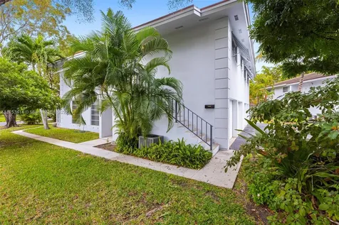 7937 Camino Circle Miami FL 33143