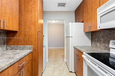 7937 Camino Circle Miami FL 33143