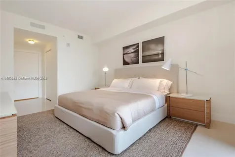 2960 NE 207th Street Aventura FL 33180