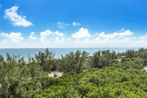100 Bayview Drive Sunny Isles Beach FL 33160