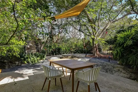 6050 SW 109th Street Pinecrest FL 33156