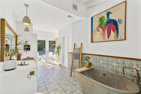 6050 SW 109th Street Pinecrest FL 33156