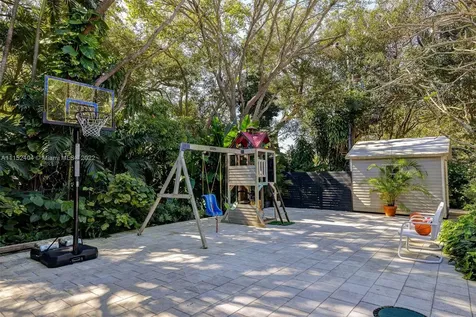 6050 SW 109th Street Pinecrest FL 33156