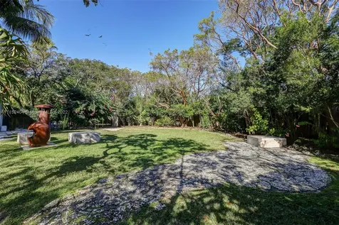 6050 SW 109th Street Pinecrest FL 33156