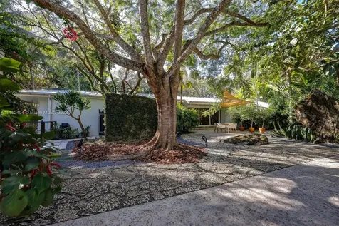 6050 SW 109th Street Pinecrest FL 33156