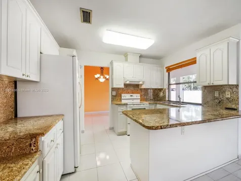 11471 SW 28th Street Miami FL 33165