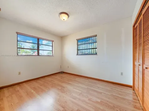11471 SW 28th Street Miami FL 33165