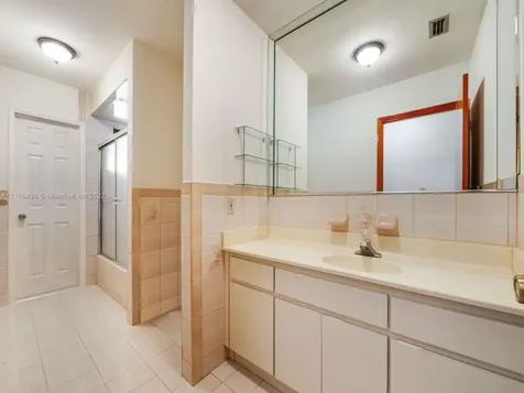 11471 SW 28th Street Miami FL 33165