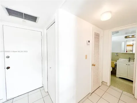 2855 Leonard Drive Aventura FL 33160