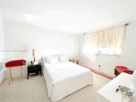 2855 Leonard Drive Aventura FL 33160