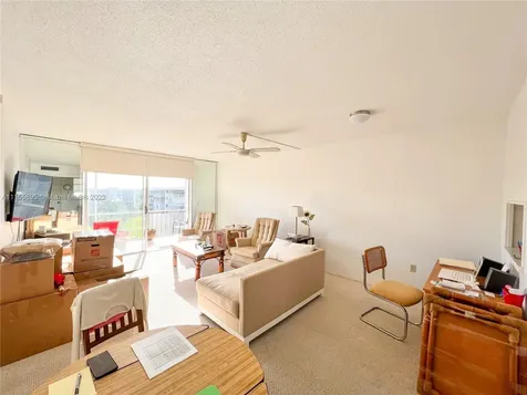 2855 Leonard Drive Aventura FL 33160