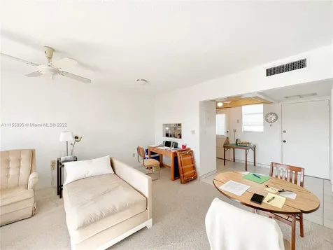 2855 Leonard Drive Aventura FL 33160