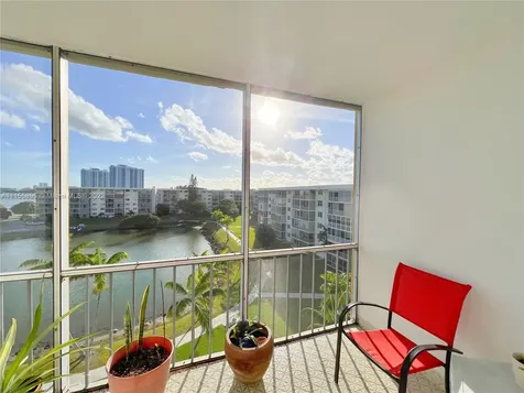 2855 Leonard Drive Aventura FL 33160