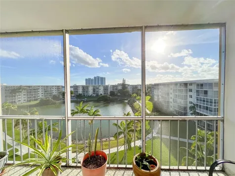 2855 Leonard Drive Aventura FL 33160
