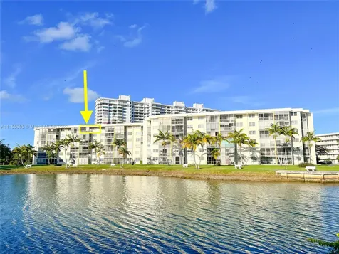 2855 Leonard Drive Aventura FL 33160