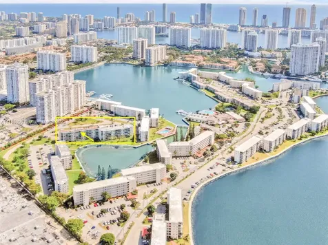 2855 Leonard Drive Aventura FL 33160